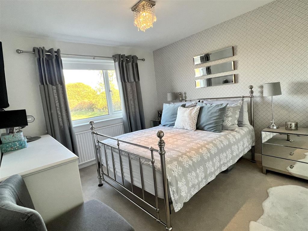 Additional image 9 of 3 bed semi-detached house for saleSandfield Close, Market Weighton YO43