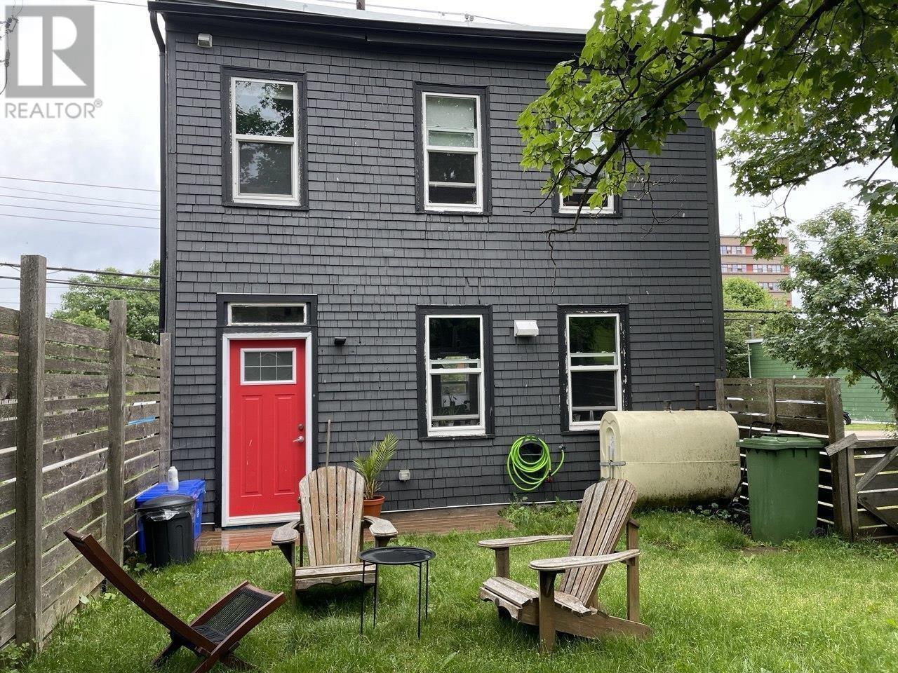 2464 Creighton Street