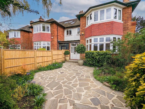 Upper Richmond Road, East Sheen TW10