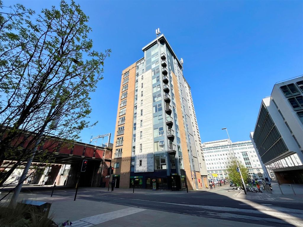 Additional image 2 of 2 bed flat to rentThe Bayley, New Bailey Street, Salford M3