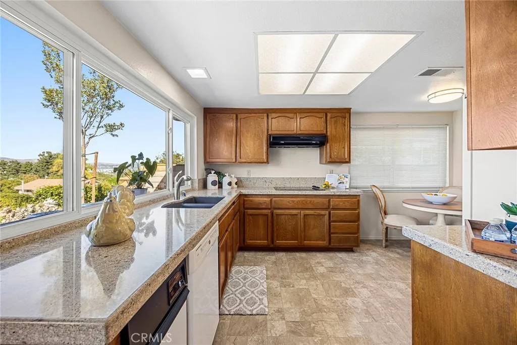 Additional image 18 of 361 E Country Hills Dr, La Habra, CA 90631