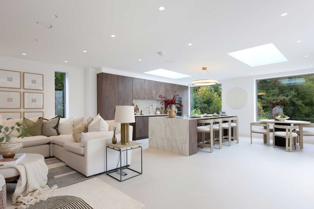 Additional image 7 of 5 bed country house for saleTower Road, Coleshill, Amersham, Buckinghamshire HP7