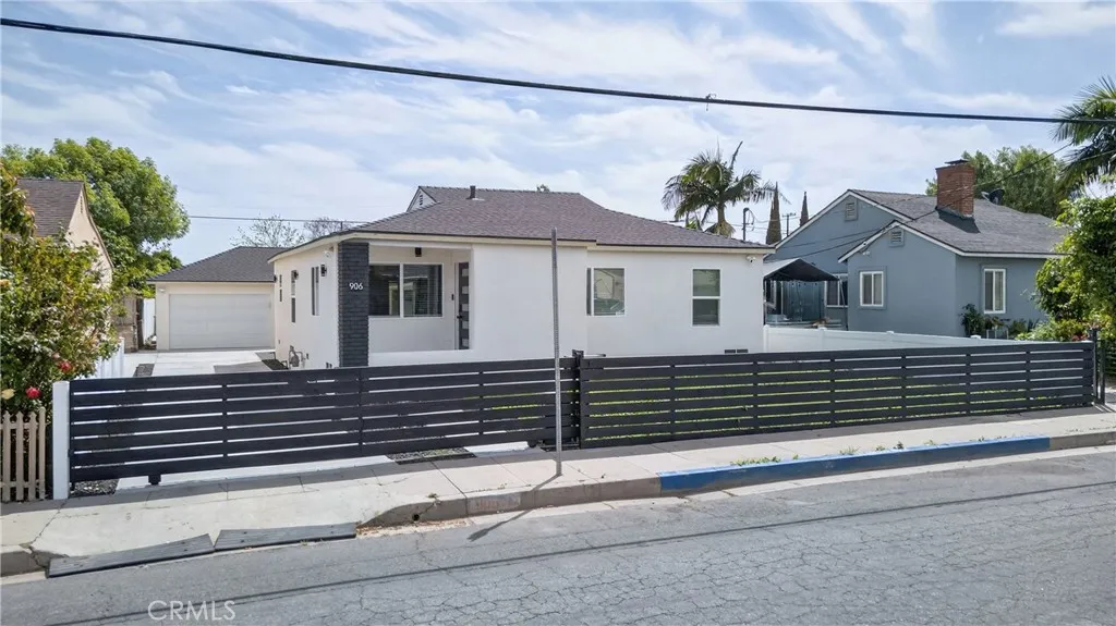 Additional image 39 of 906 W poplar Street, Compton, CA 90220