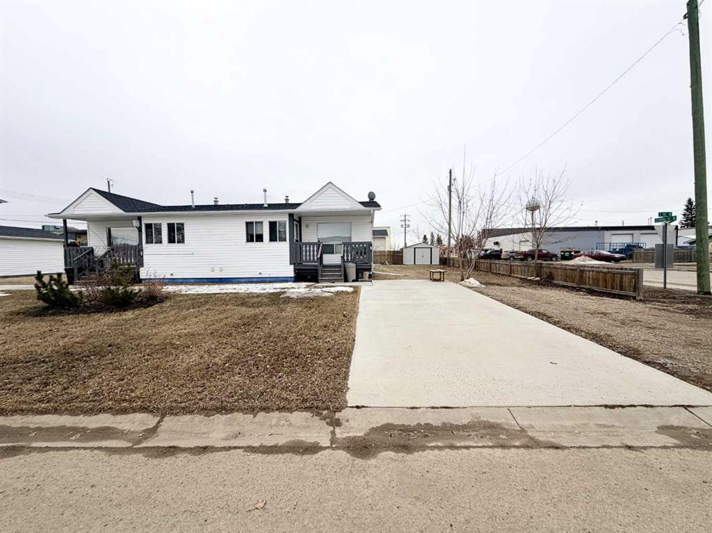 Additional image 4 of 101 A & B 1 Avenue N, Linden, AB, T0M1J0