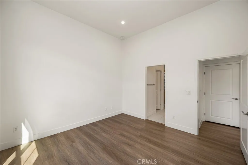 Additional image 23 of 49 Kempton, Irvine, CA 92620