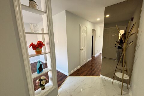 Additional image 8 of 23-4635 Regents Terrace, Mississauga, ON, L5R 1X2