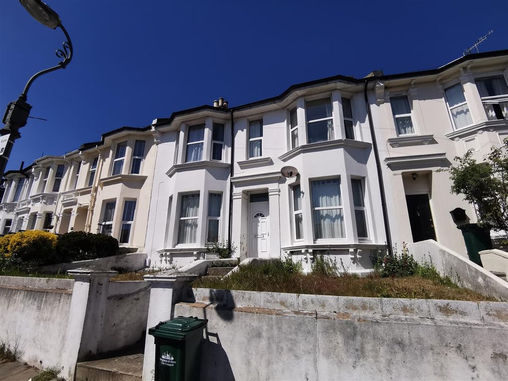 4 bed terraced house to rentPrinces Crescent, Brighton BN2