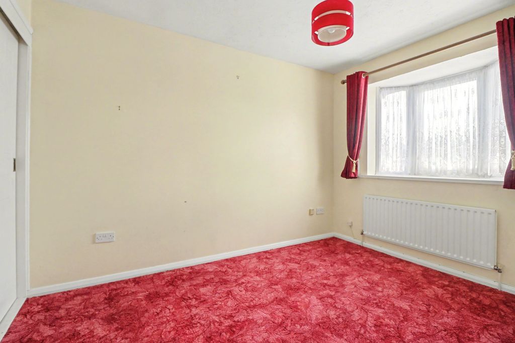 Additional image 7 of 3 bed semi-detached house for saleMallow Road, Hedge End SO30