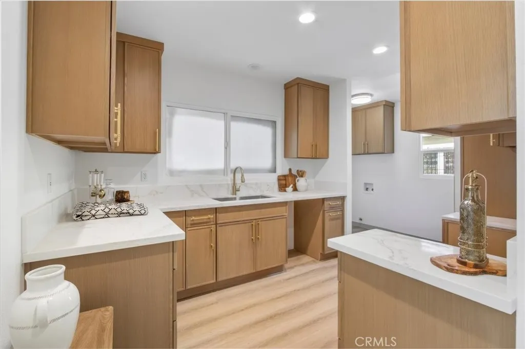 Additional image 92 of 4239 S Raymond Avenue, Los Angeles, CA 90037