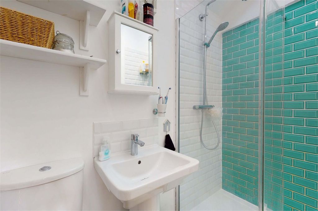 Additional image 15 of 4 bed semi-detached house to rentLinden Avenue, Prestbury, Cheltenham GL52