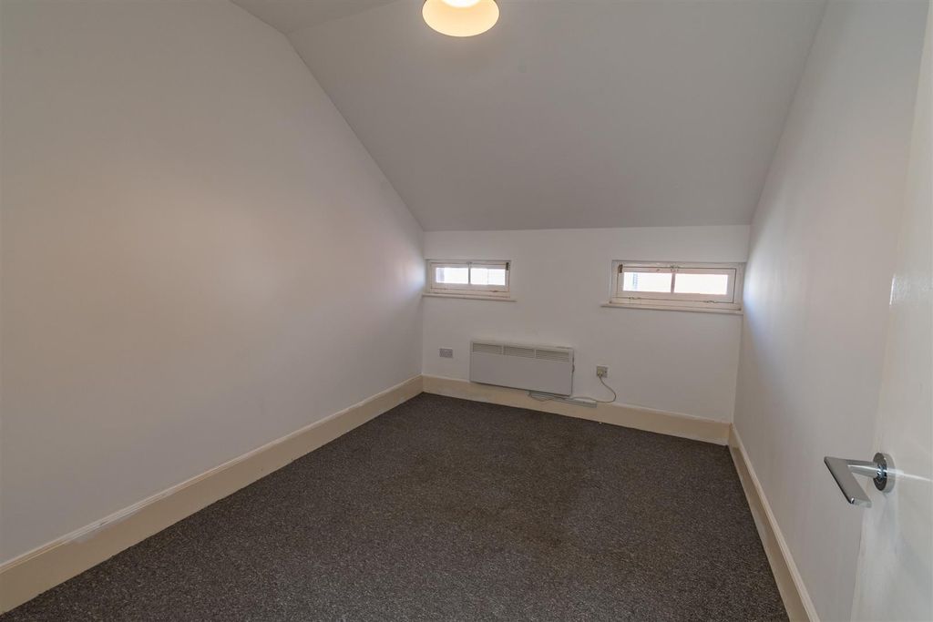 Additional image 20 of 2 bed flat to rentDock View Road, Barry CF63