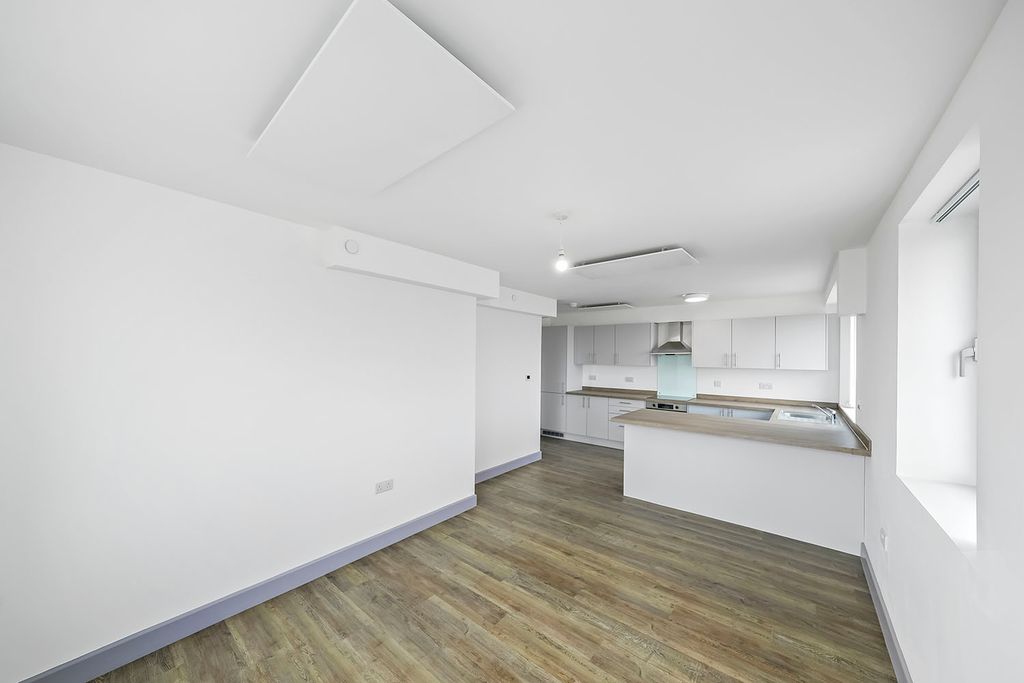 Additional image 4 of 2 bed flat to rentMaple Close, Liverpool L21