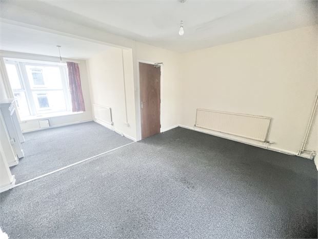 2 bed terraced house to rentDinas Street, Plasmarl, Swansea SA6