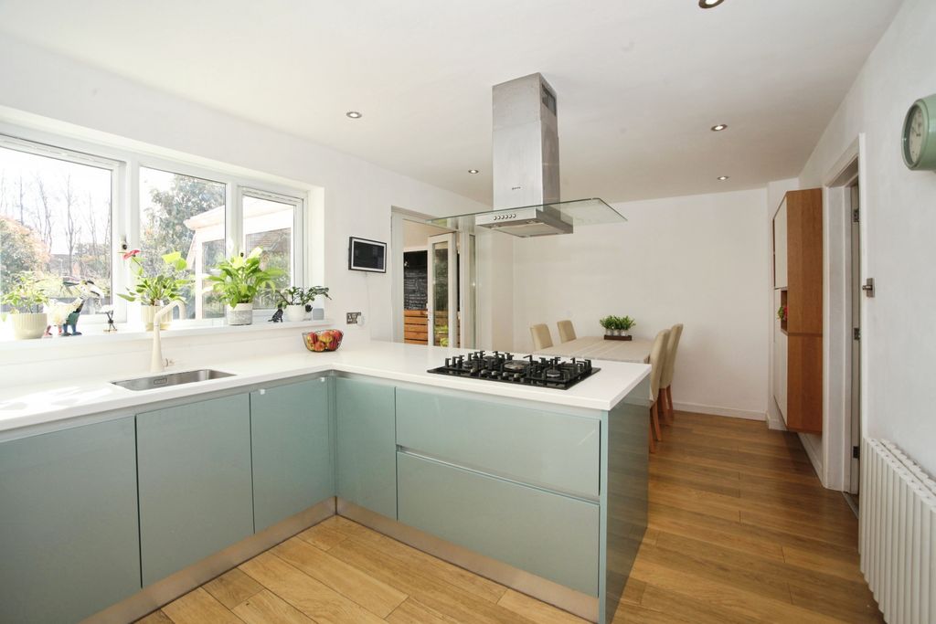 Additional image 8 of 4 bed detached house for saleBarons Court, Caldicot NP26