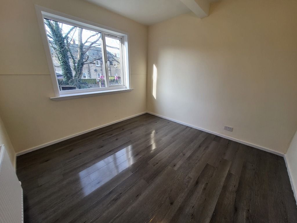 Additional image 3 of 4 bed flat to rentJessiman Square, Renfrew, Renfrewshire PA4