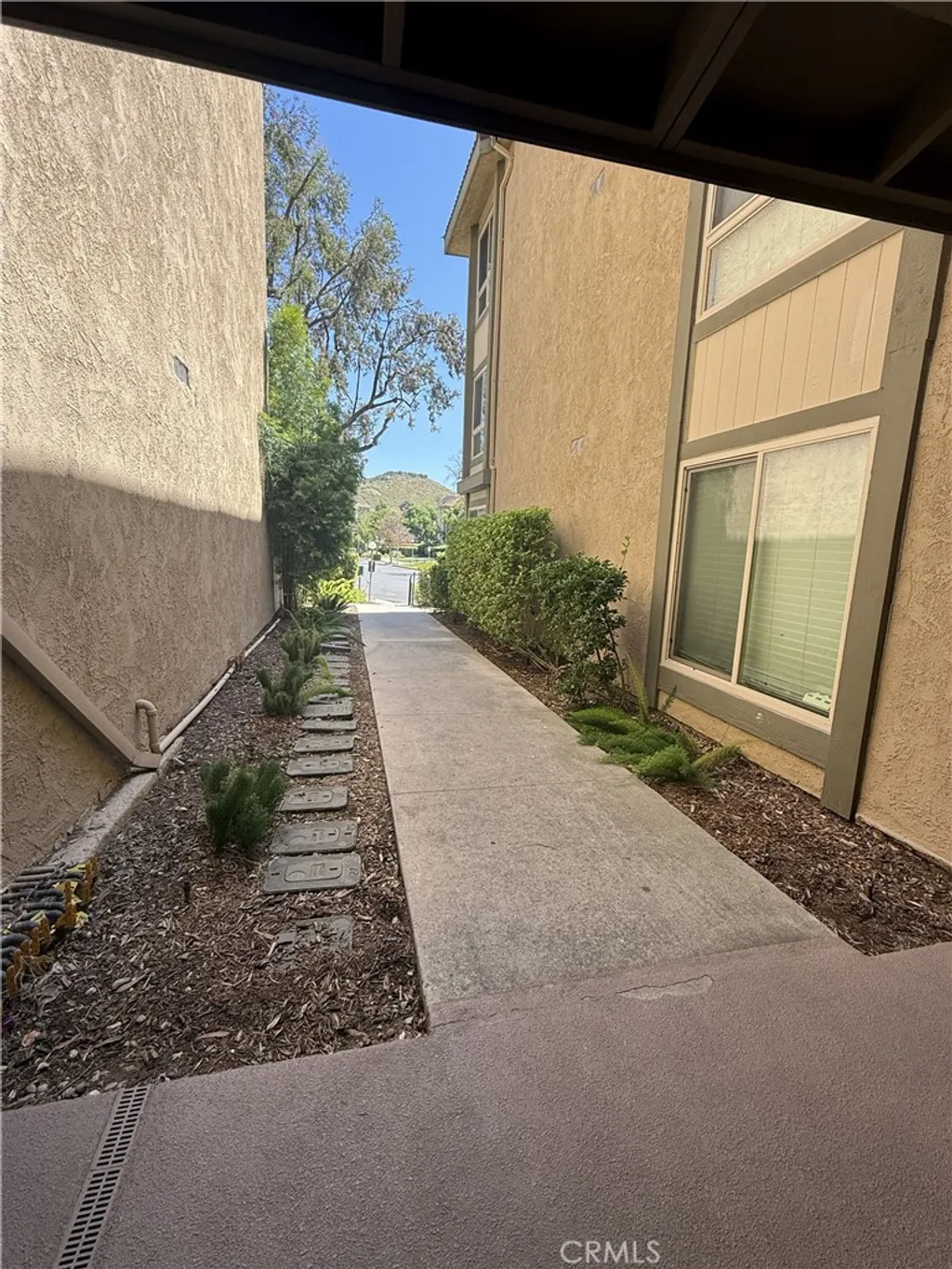 351 Chestnut Hill Court Unit 16, Thousand Oaks, CA 91360