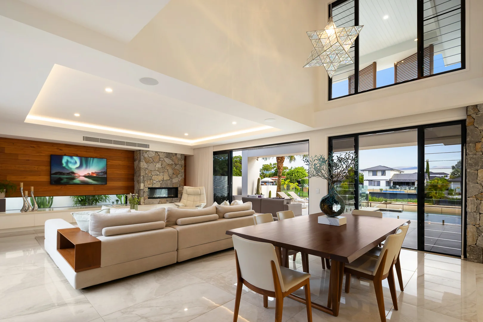 Additional image 7 of 10 Coobowie Street, Broadbeach Waters QLD 4218
