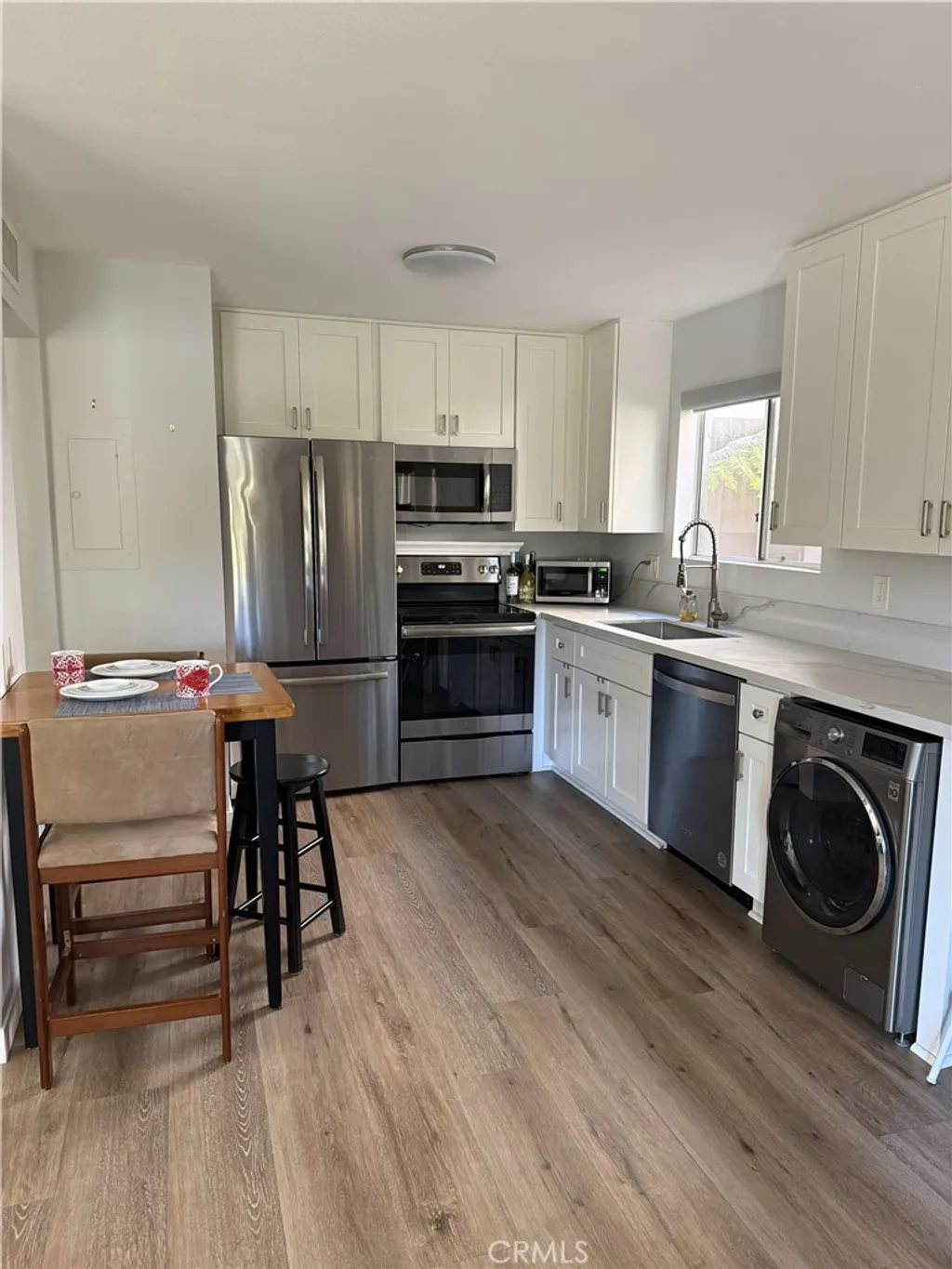 Additional image 3 of 351 Chestnut Hill Court Unit 16, Thousand Oaks, CA 91360