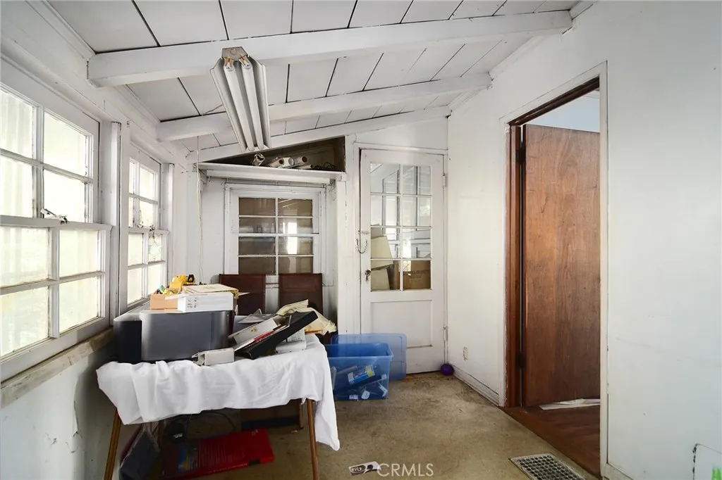 Additional image 62 of 3036 Surry Street, Los Angeles, CA 90027