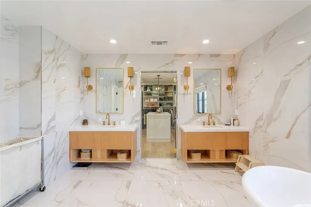 Additional image 41 of 5949 Rhodes Avenue, Valley Village, CA 91607