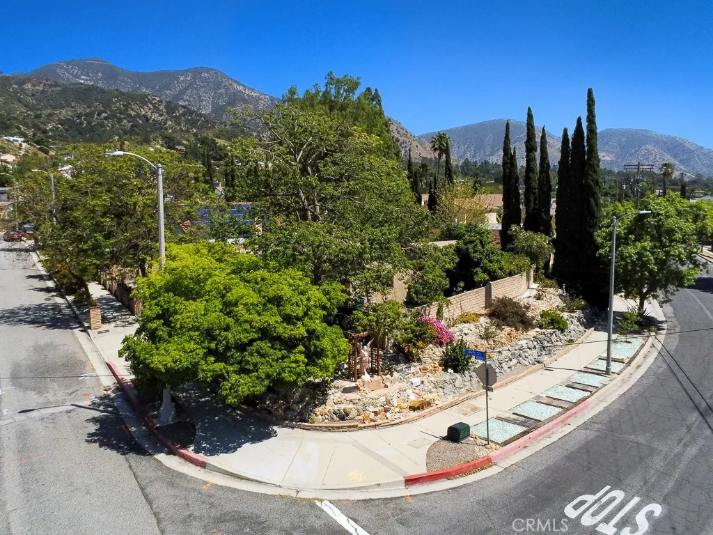 13576 Polk Street, Sylmar, CA 91342