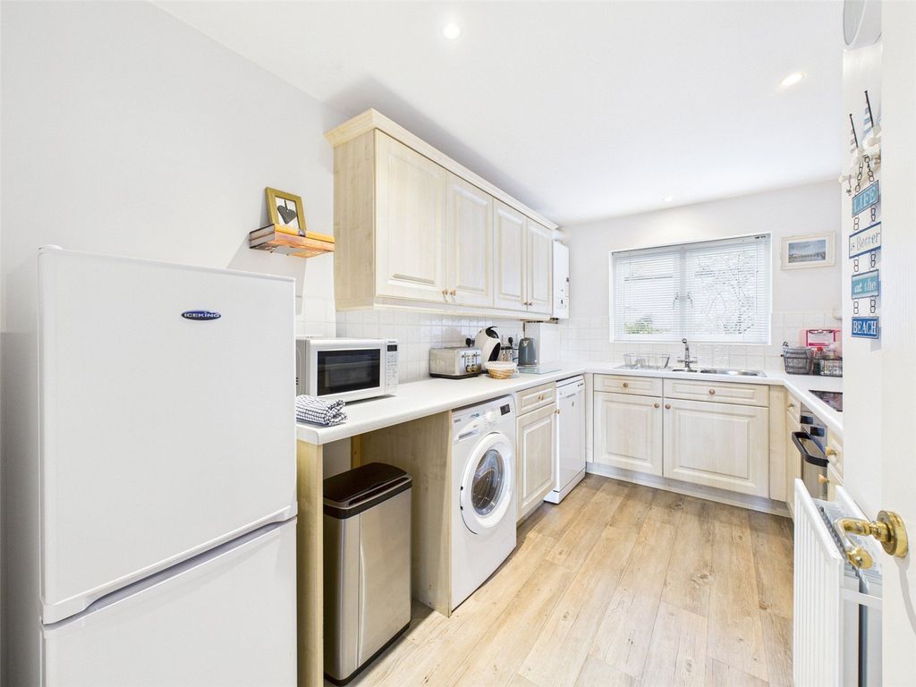Additional image 7 of 2 bed flat for saleEgloshayle Road, Wadebridge, Cornwall PL27
