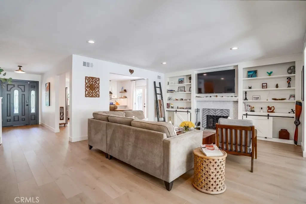 Additional image 25 of 20619 Martha St, Woodland Hills, CA 91367