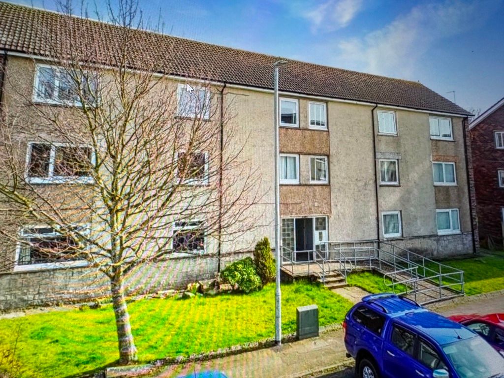 3 bed flat to rentBuchan Road, Troon, South Ayrshire KA10