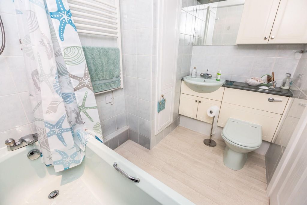 Additional image 14 of 2 bed flat for saleLansdowne, Groves Avenue, Langland, Swansea SA3