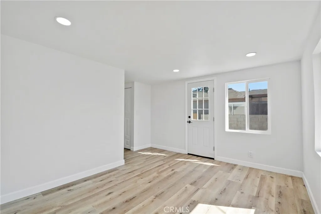 Additional image 48 of 5319 6th Ave, Los Angeles, CA 90043
