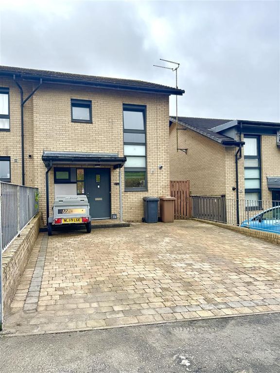 3 bed end terrace house to rentCrown Avenue, Clydebank G81