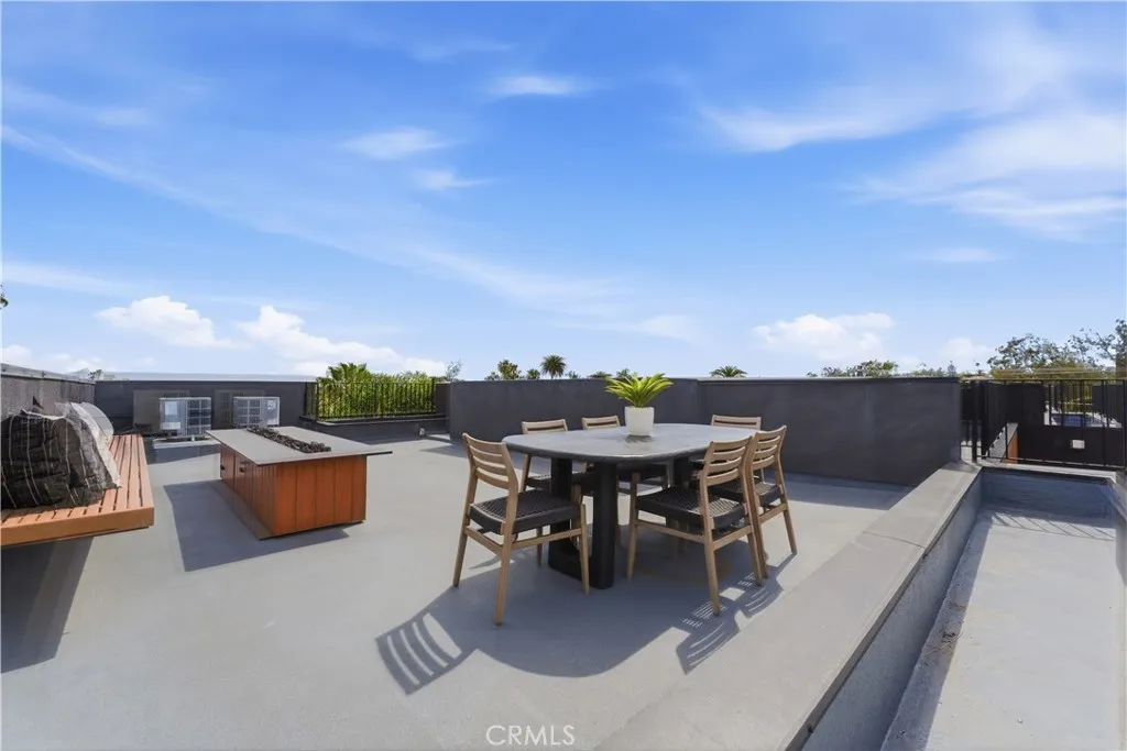 Additional image 26 of 11702 Charnock Road, Los Angeles, CA 90066
