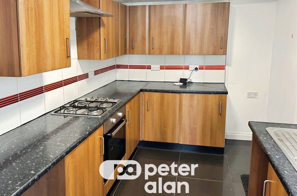 Additional image 2 of 2 bed property to rentLower Thomas Street, Merthyr Tydfil CF47