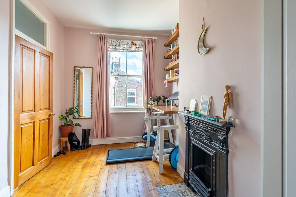 Additional image 11 of 3 bed terraced house to rentAlbemarle Road, South Bank, York YO23