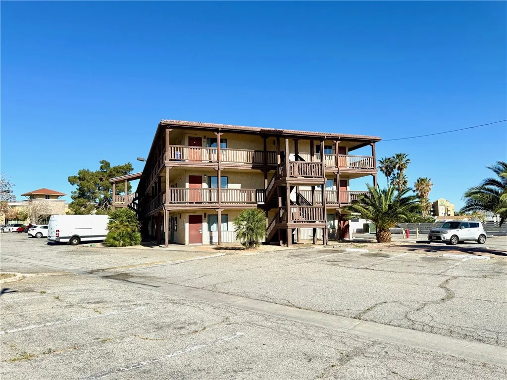Additional image 39 of 430 W Palmdale Blvd, Palmdale, CA 93551