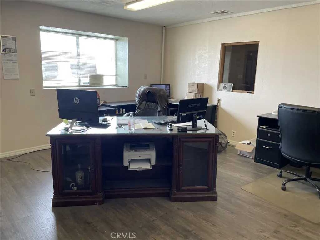 Additional image 16 of 46135 Division St, Lancaster, CA 93535