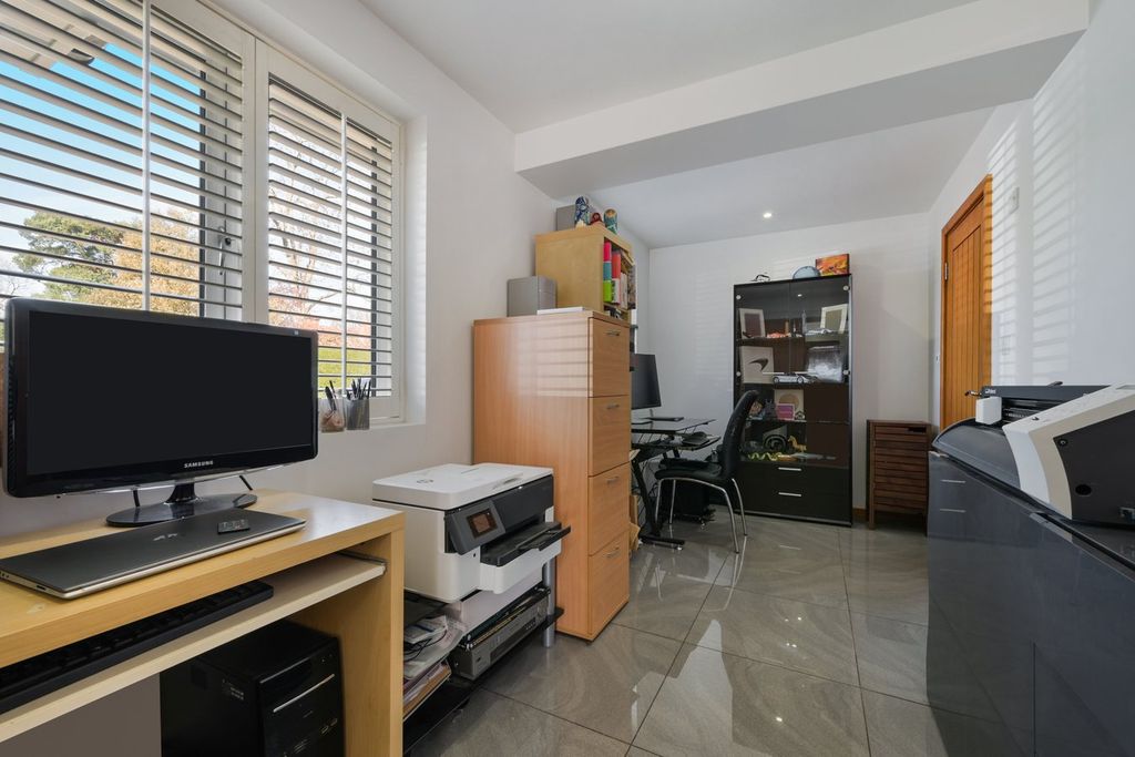 Additional image 9 of 4 bed semi-detached house for saleOatlands Avenue, Weybridge KT13