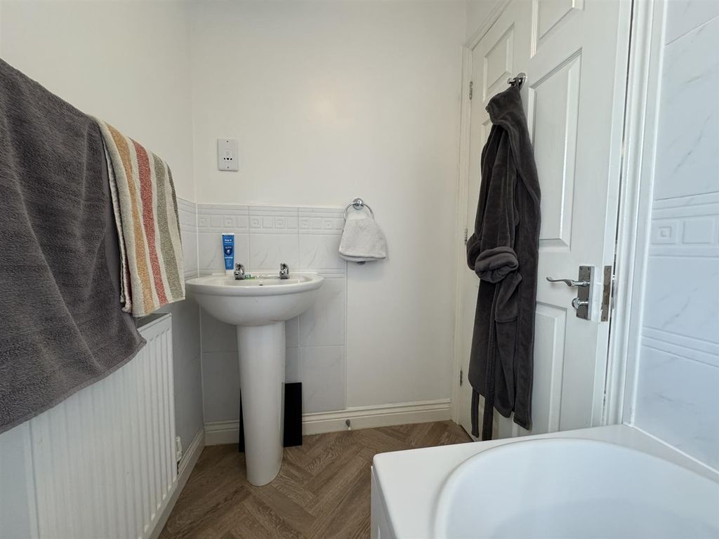 Additional image 16 of 3 bed end terrace house to rentKeay Heights, St. Austell PL25