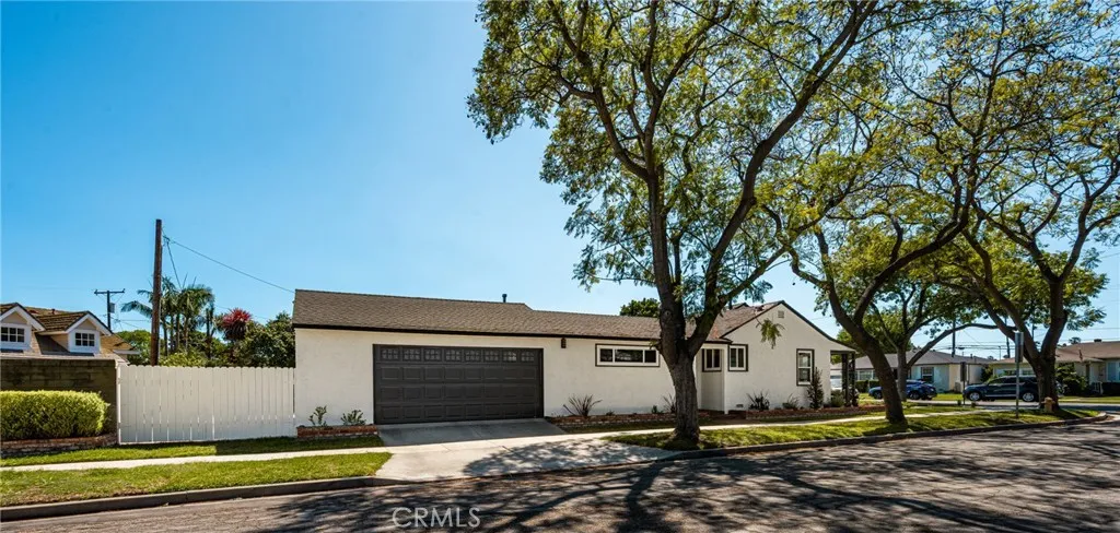 Additional image 7 of 1842 N Greenbrier Rd, Long Beach, CA 90815