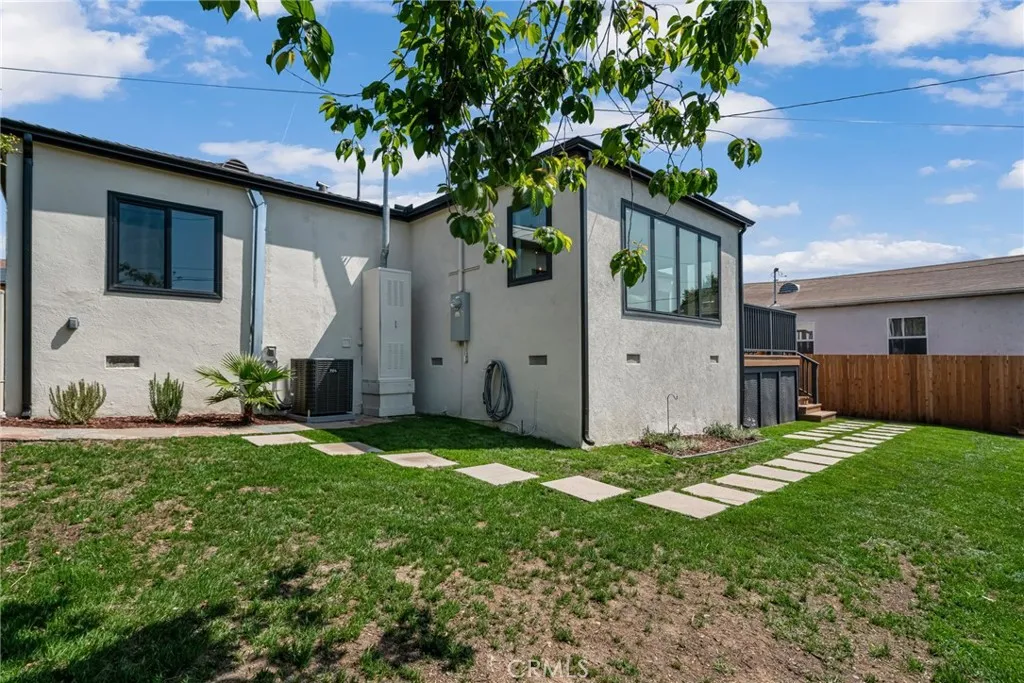 5309 Maymont Dr, Los Angeles, CA 90043