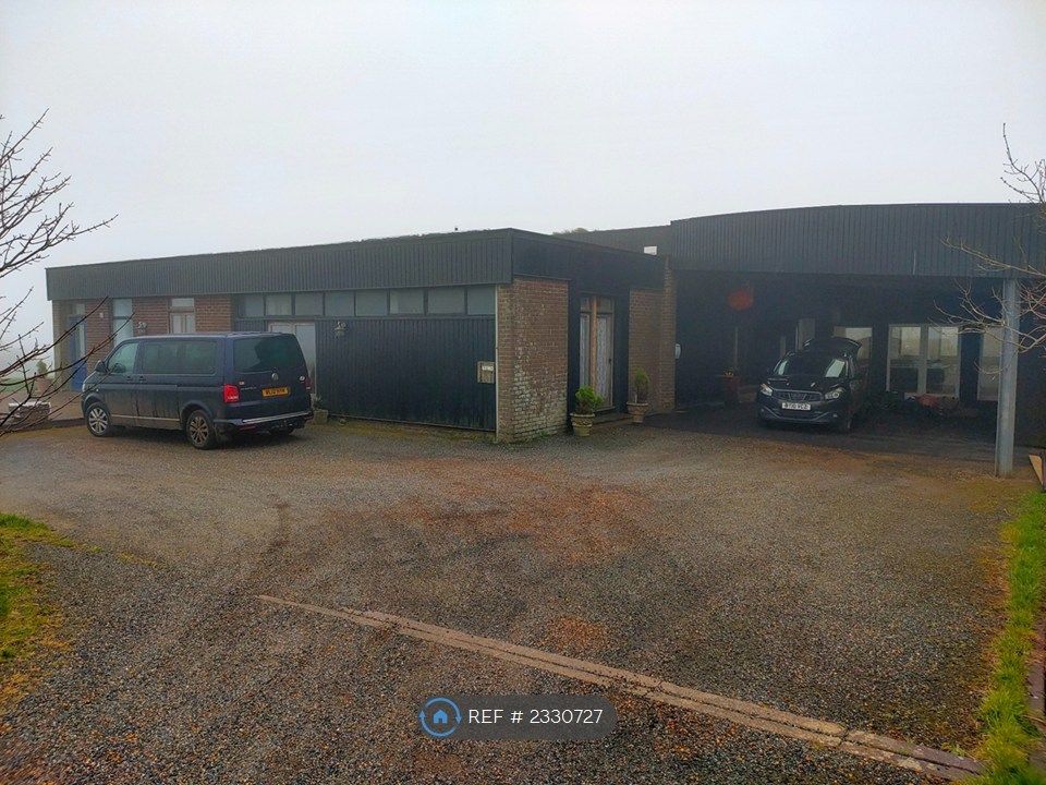 2 bed semi-detached house to rentBlackgang Road, Ventnor PO38