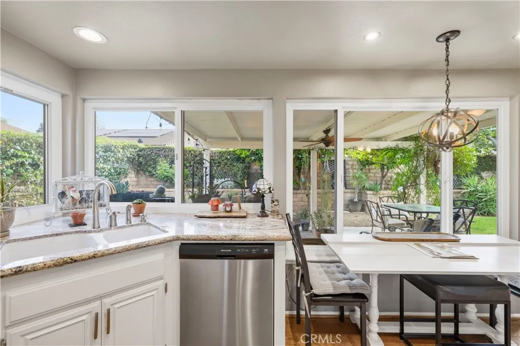 Additional image 31 of 25547 Via Impreso, Valencia, CA 91355