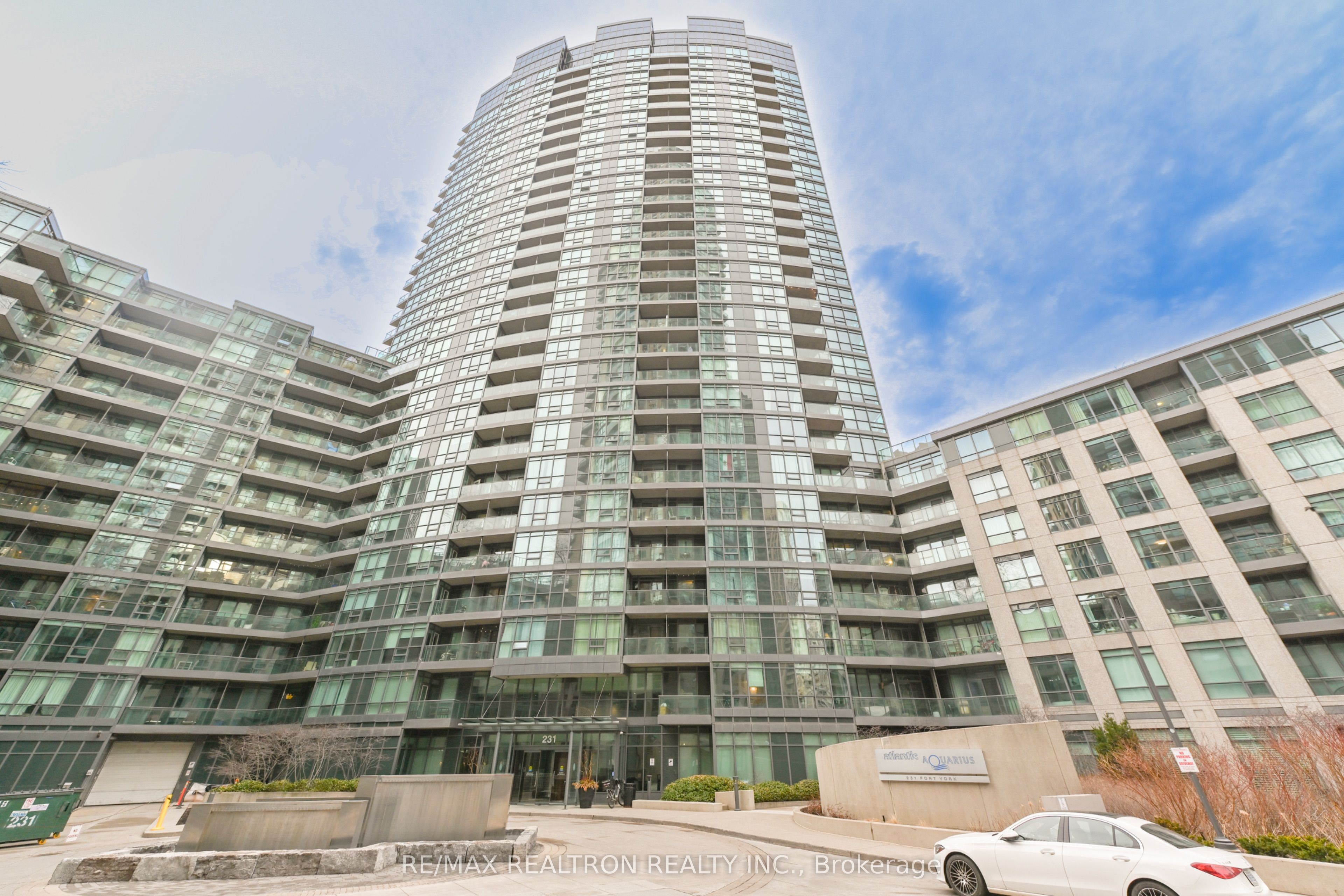 2505-231 Fort York Boulevard, Toronto, ON, M5V 1B2