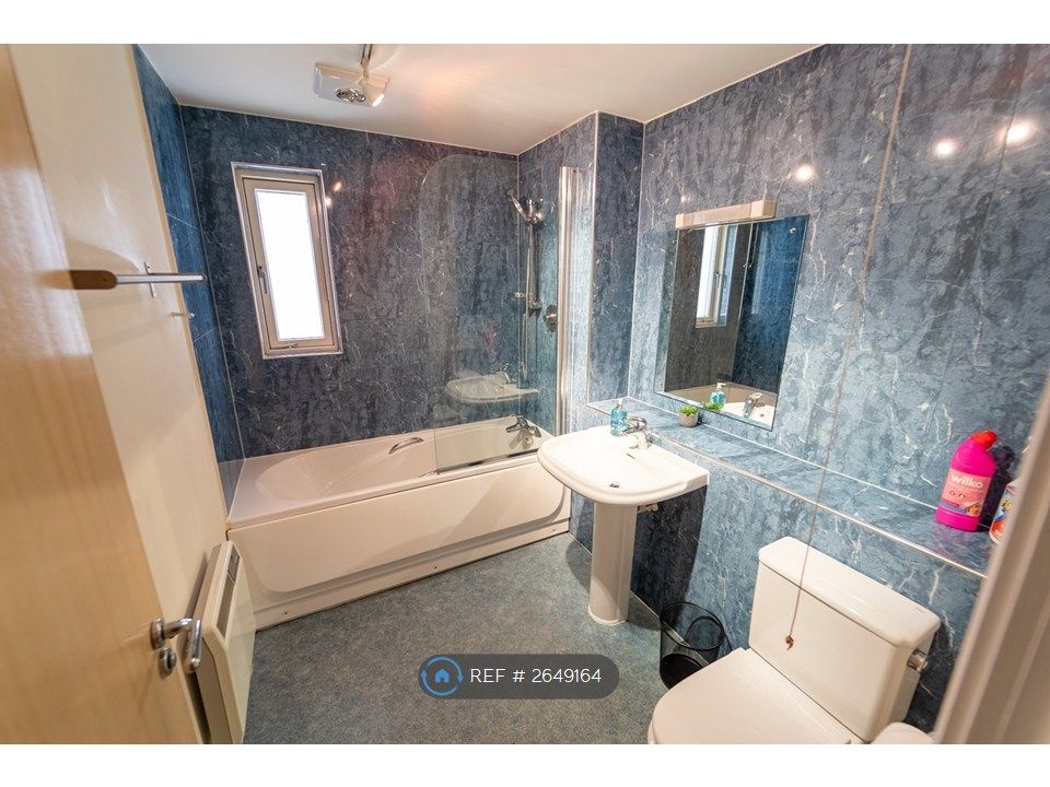 3 bed flat to rentThe Mailbox, Birmingham B1 photo 5