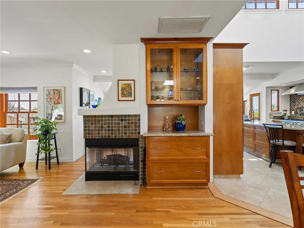 Additional image 92 of 1012 N Sunset Canyon Drive, Burbank, CA 91504