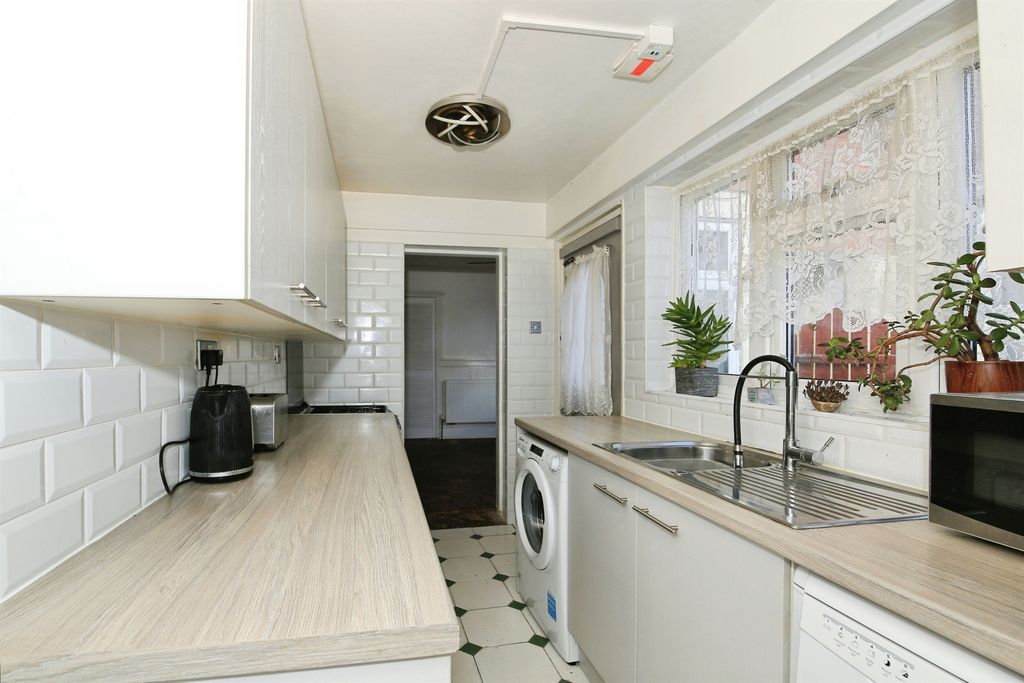 Additional image 5 of 3 bed terraced house for saleOxney Road, Peterborough PE1