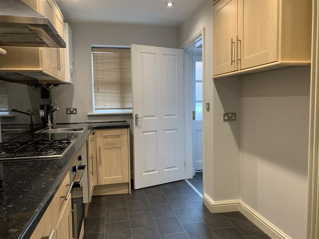 Additional image 2 of 2 bed town house to rentStable Court, The Archway, Market Weighton YO43