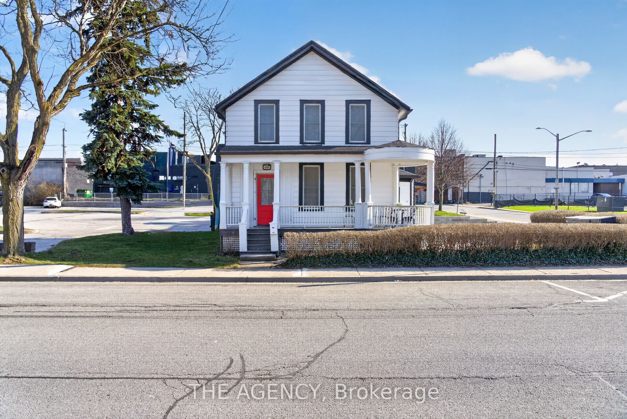 4456 Park Street, Niagara Falls, ON, L2E 2P6