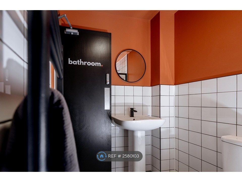 Room to rentDunkeld Road, Perth PH1 photo 3