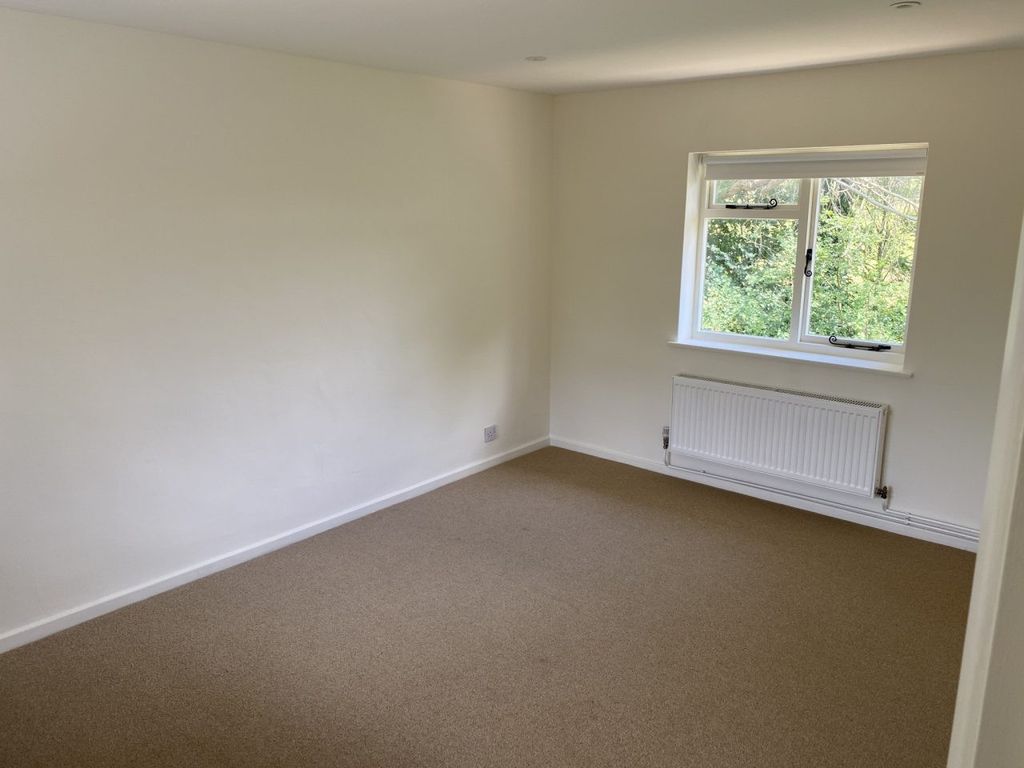 Additional image 7 of 3 bed flat to rentTerwick Lane, Rogate, Petersfield, Hampshire GU31